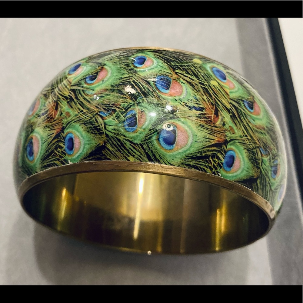 Gifted - Peacock feather wide bangle bracelet - Picture 3 of 5